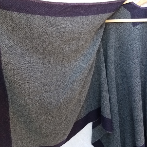 🛍HP🛍 Miss Accessori Women’s Poncho - Picture 6 of 13